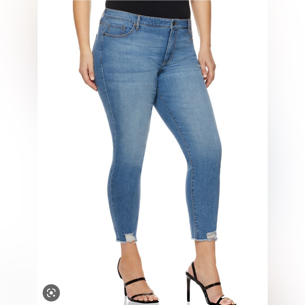 Sofia jeans by Sofia Vergara Rosa curvy ankle 16W